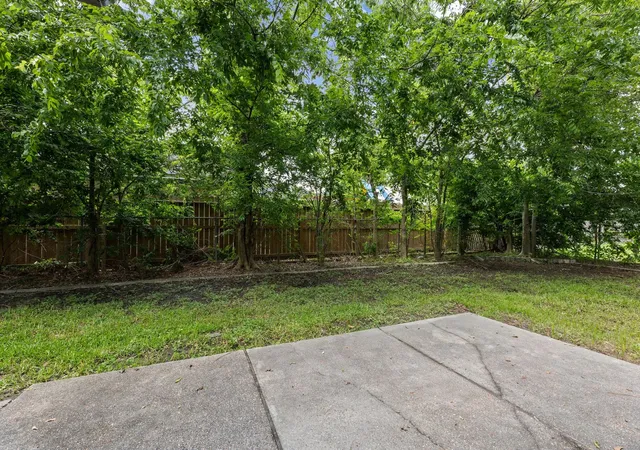 Photo 4 of Single family home for sale at 2818 Ellington St, Houston, TX 77088 | MLS# 80480067 | Listing updated on 2026-07-21