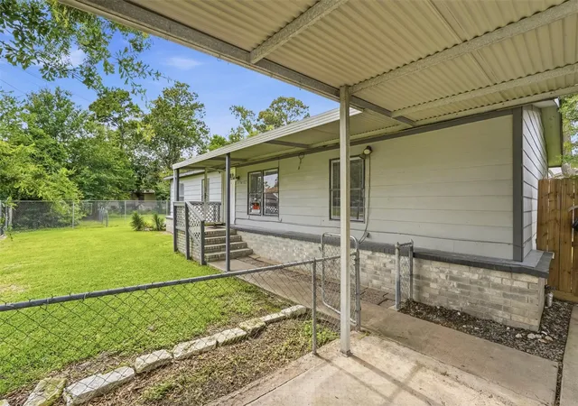 Photo 3 of Single family home for sale at 14103 Texarkana St, Houston, TX 77015 | MLS# 94723389 | Listing updated on 2026-09-19