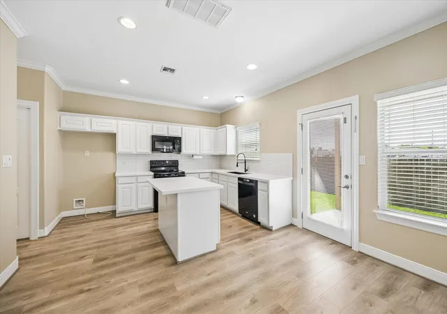 Photo 3 of Single family home for sale at 1717 Eagle Lake Rd, Sealy, TX 77474 | MLS# 52284513 | Listing updated on 2026-09-10