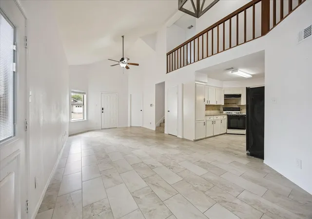 Photo 3 of Single family home for sale at 5813 Guadalupe Dr, Dickinson, TX 77539 | MLS# 60741028 | Listing updated on 2026-08-05