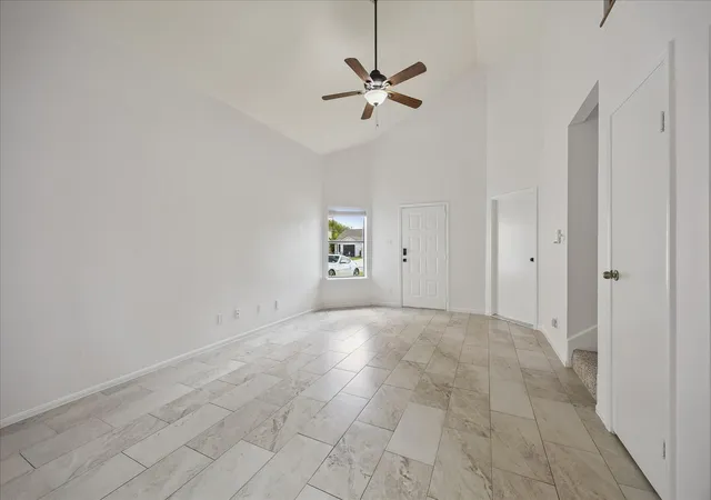 Photo 3 of Single family home for sale at 5813 Guadalupe Dr, Dickinson, TX 77539 | MLS# 60741028 | Listing updated on 2026-08-05