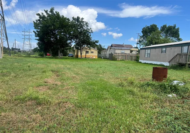 Photo 1 of Land for sale at 000 Pine St, Baytown, TX 77520 | MLS# 57802055 | Listing updated on 2026-08-18