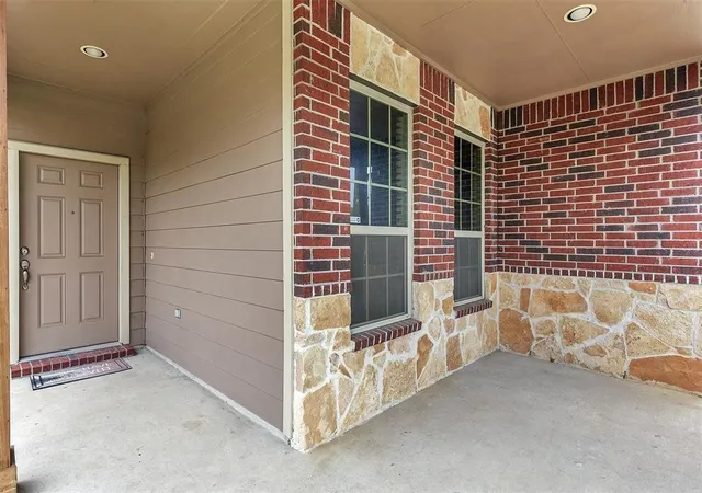 Photo 2 of Single family home for sale at 9505 E Woodmark, Conroe, TX 77304 | MLS# 56151407 | Listing updated on 2026-08-22