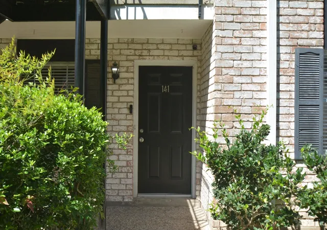 2nd image of 7900 Westheimer Rd #141, Houston, TX 77063 | MLS# 84387905