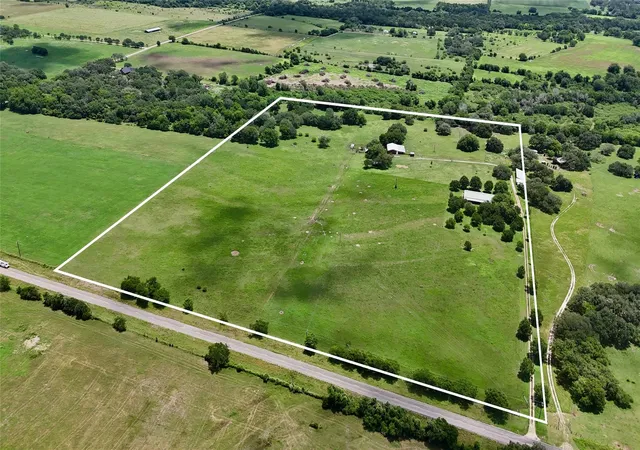 Homes for sale in Moulton, TX | 7755 Fm 1295, Moulton, TX 77975 | MLS# 82538644
