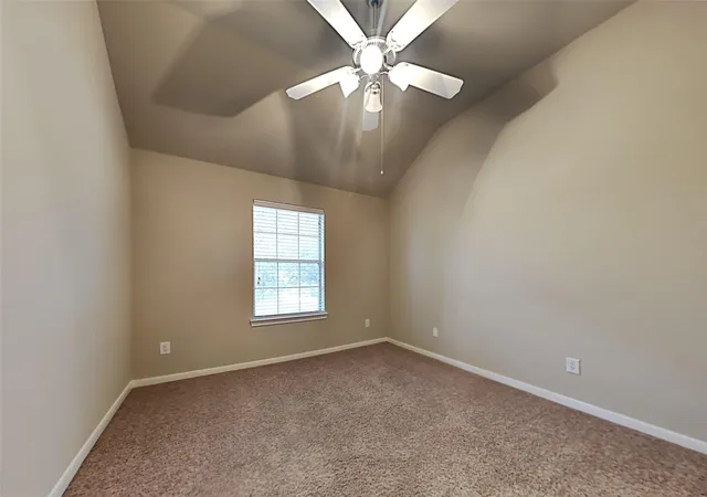 Photo 3 of Single family home for sale at 15 Fillgrove Pl, Spring, TX 77382 | MLS# 31083667 | Listing updated on 2026-09-05