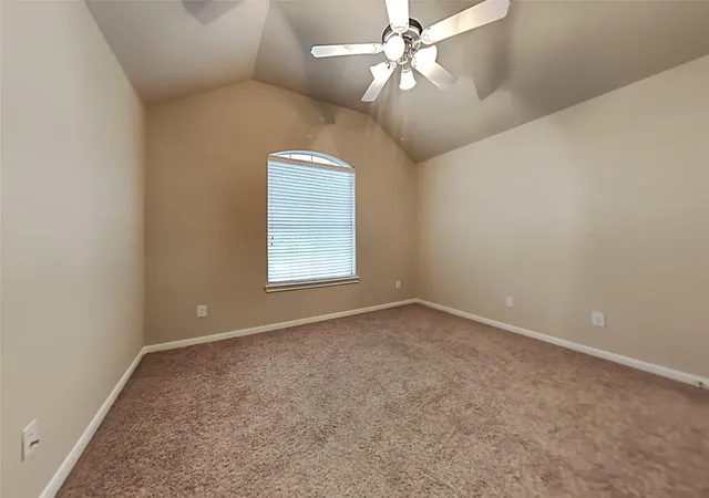Photo 4 of Single family home for sale at 15 Fillgrove Pl, Spring, TX 77382 | MLS# 31083667 | Listing updated on 2026-09-05