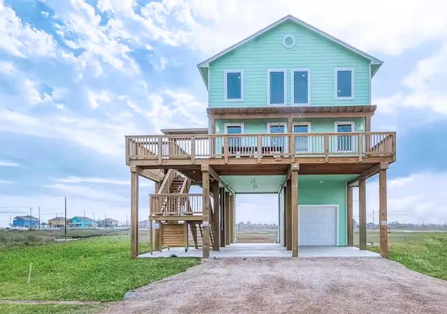 1st image of 226 Bay Ave, Freeport, TX 77541 | MLS# 37159331