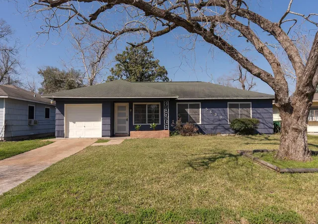 1st image of 5631 Westover St, Houston, TX 77033 | MLS# 45325296