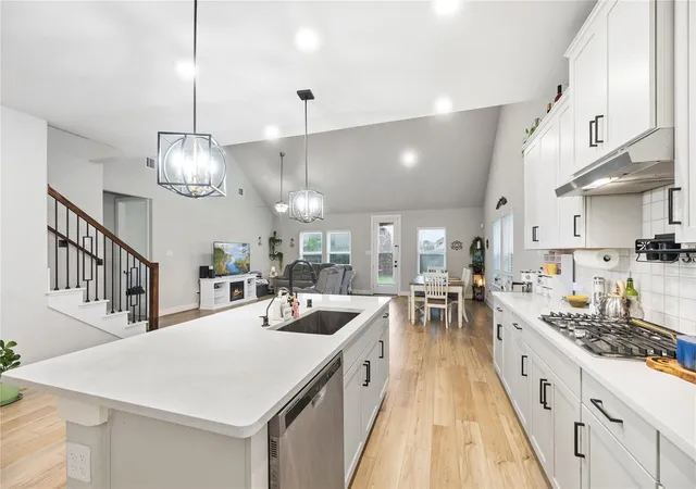 Photo 2 of Single family home for sale at 17828 Hanson Ridge Dr, Montgomery, TX 77316 | MLS# 8256922 | Listing updated on 2026-07-03