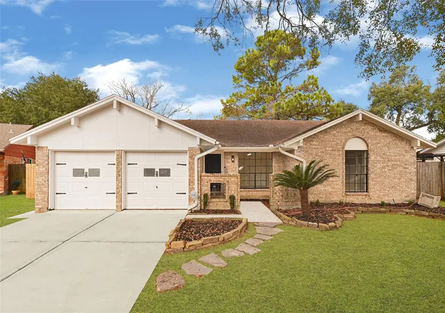 Homes for sale in Pearland, TX | 5007 Colmesneil St, Pearland, TX 77584 | MLS# 1050030
