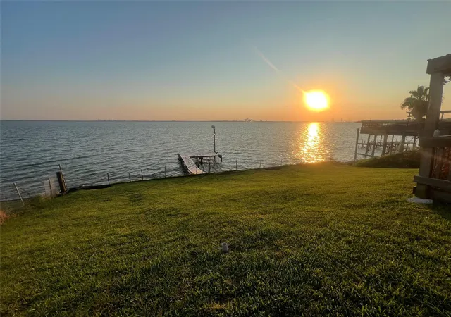 Photo 3 of Land for sale at 2646 Bay Oaks Harbor Dr, Baytown, TX 77523 | MLS# 10579090 | Listing updated on 2026-07-14