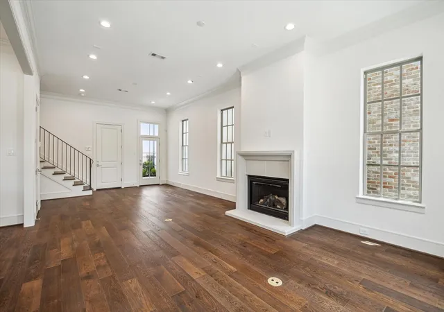2nd image of 209 Sutton Row Pl, Houston, TX 77024 | MLS# 52012092