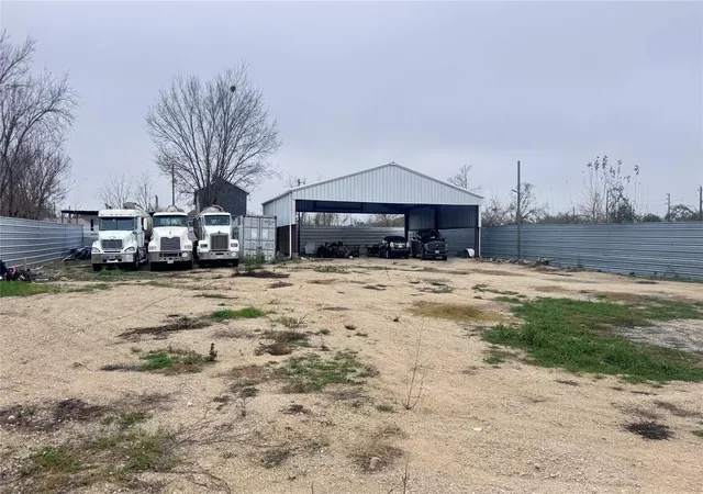 2nd image of 6315 Haight St, Houston, TX 77028 | MLS# 63699587