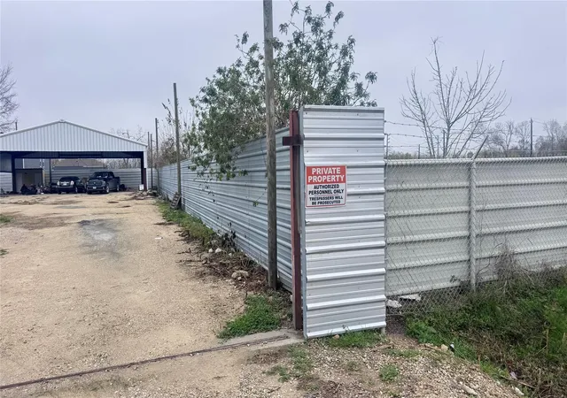 4th image of 6315 Haight St, Houston, TX 77028 | MLS# 63699587