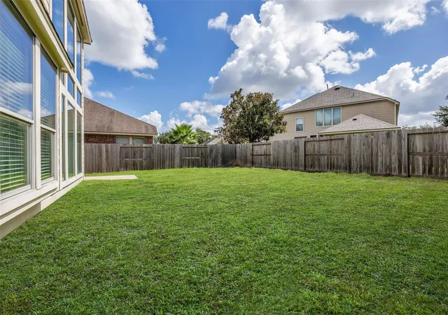 40th image of 2807 Arbor Brook Ln, Pearland, TX 77584 | MLS# 88571889