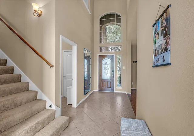 Photo 4 of Sale Pending at 2807 Arbor Brk Ln, Pearland, TX 77584 | MLS# 88571889 | Listing updated on 2026-09-16