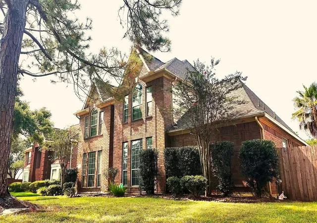 Photo 3 of Single family home for sale at 2438 Weatherford Dr, Pearland, TX 77584 | MLS# 89134358 | Listing updated on 2026-09-15