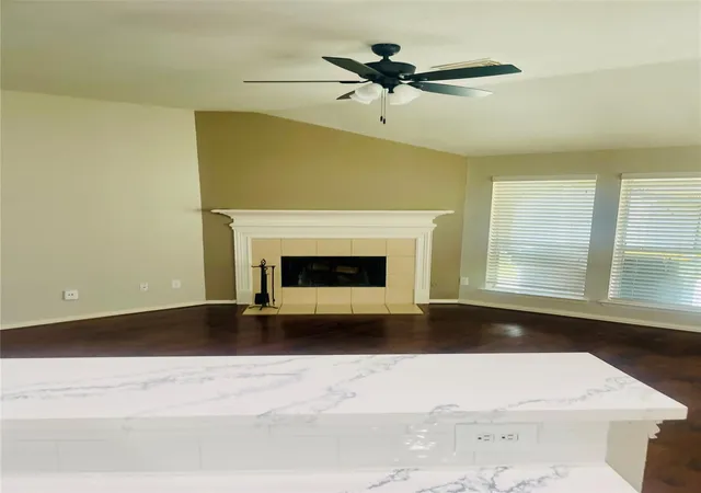 4th image of 6704 Kevincrest Dr, Pearland, TX 77584 | MLS# 53414511