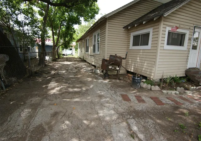 2nd image of 1265 Morris Street Street, Houston, TX 77009 | MLS# 45484304