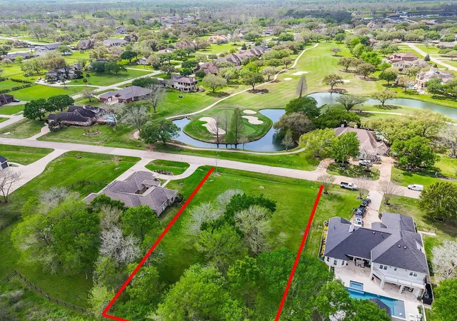 Photo 1 of Sale Pending at 32915 Whitburn Trl, Fulshear, TX 77441 | MLS# 86428255 | Listing updated on 2026-09-03