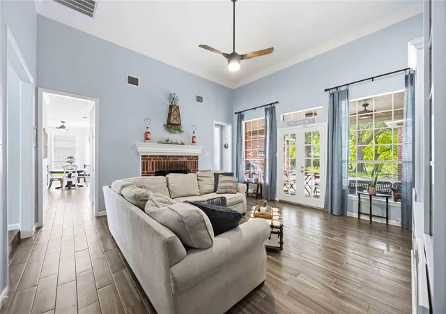 4th image of 2519 E Pebble Beach Dr, Missouri City, TX 77459 | MLS# 74686680