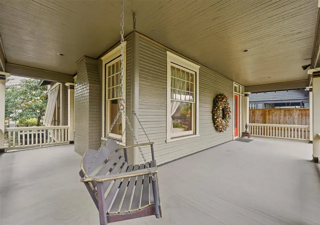 5th image of 110 Stratford St, Houston, TX 77006 | MLS# 53786051
