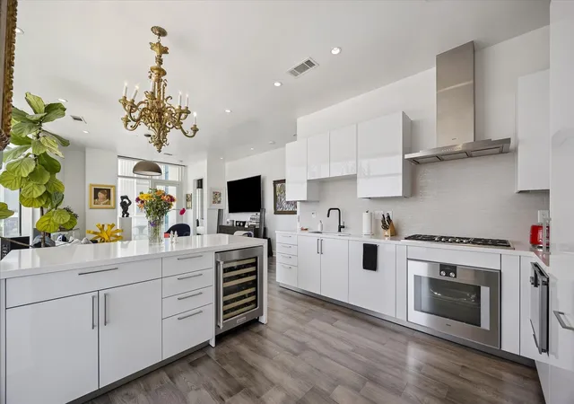 Photo 4 of Condo for sale at 4521 San Felipe #1503, Houston, TX 77027 | MLS# 79540379 | Listing updated on 2026-09-28