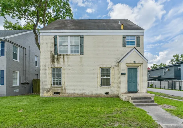Photo 1 of Sale Pending at 2904 Palm St, Houston, TX 77004 | MLS# 10638430 | Listing updated on 2026-09-15