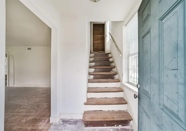 Photo 3 of Sale Pending at 2904 Palm St, Houston, TX 77004 | MLS# 10638430 | Listing updated on 2026-09-15