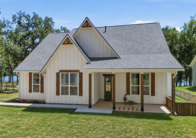 1st image of 624 County Road 3674, Marquez, TX 77865 | MLS# 90806334