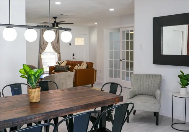 Photo 3 of Single family home for sale at 3007 Larknolls Ln, Houston, TX 77092 | MLS# 24303093 | Listing updated on 2026-08-30