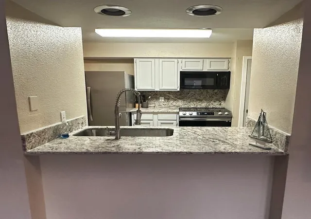 3rd image of 8100 Cambridge St #32, Houston, TX 77054 | MLS# 98953364