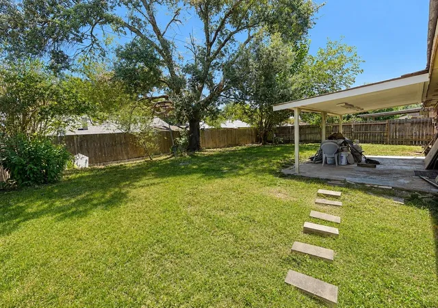 Photo 2 of Single family home for sale at 3827 Addicks Clodine Rd, Houston, TX 77082 | MLS# 75065898 | Listing updated on 2026-08-28