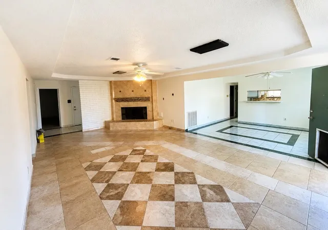 Photo 3 of Single family home for sale at 3827 Addicks Clodine Rd, Houston, TX 77082 | MLS# 75065898 | Listing updated on 2026-08-28