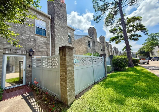 Homes for sale in Houston, TX | 6000 Reims Rd #3010, Houston, TX 77036 | MLS# 47111826