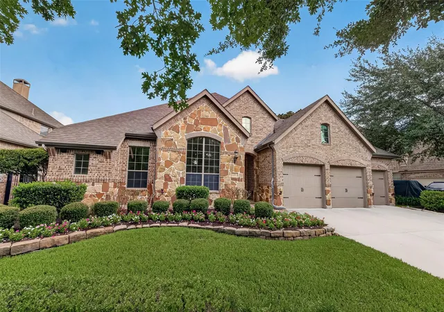 2nd image of 38 S Almondell Wy, Magnolia, TX 77354 | MLS# 15930081