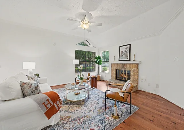 4th image of 14115 Highcroft Dr, Houston, TX 77077 | MLS# 71433127