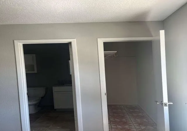 2nd image of 521 Wisconsin St, South Houston, TX 77587