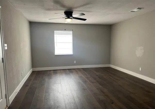 5th image of 521 Wisconsin St #4, South Houston, TX 77587 | MLS# 52899198