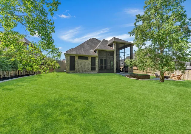 5th image of 214 Reynosa Ct, Pinehurst, TX 77362 | MLS# 56027507
