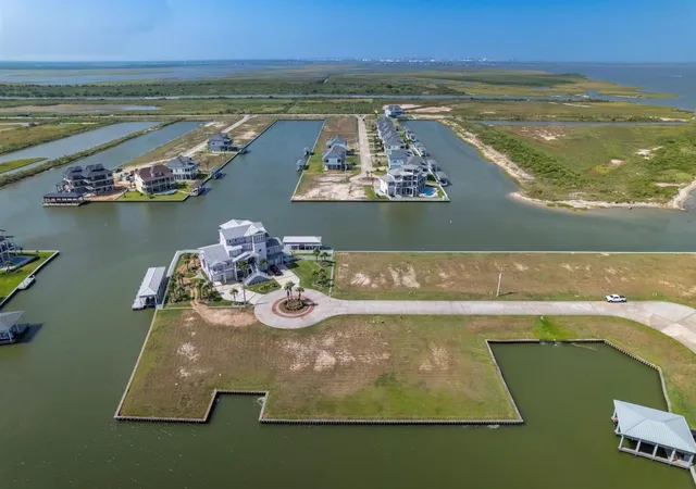 5th image of 55 Water Key, Hitchcock, TX 77563 | MLS# 75874580