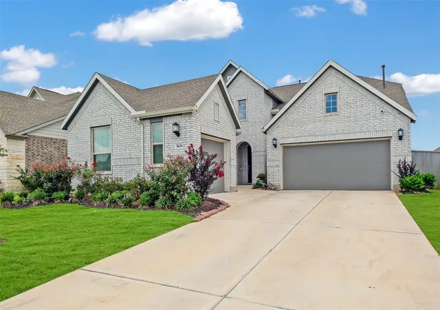 Photo 1 of Sale Pending at 5608 Forest Cvs Dr, Richmond, TX 77469 | MLS# 20956385 | Listing updated on 2026-10-02