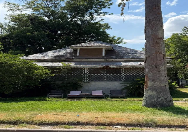 Photo 1 of Single family home for sale at 515 4th Street, Texas City, TX 77590 | MLS# 11454946 | Listing updated on 2026-08-27