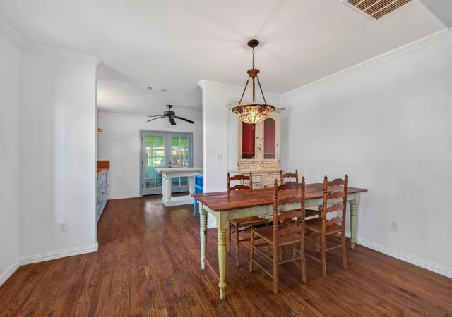 Photo 4 of Single family home for sale at 112 E Market St, Fayetteville, TX 78940 | MLS# 50998881 | Listing updated on 2026-10-09