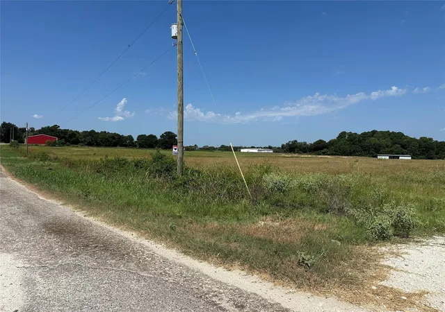 Photo 3 of Sale Pending at 1348 Ac Cr 328, Buffalo, TX 75831 | MLS# 55615361 | Listing updated on 2026-08-14