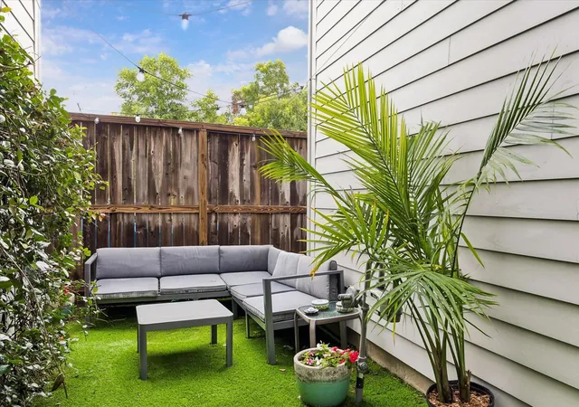Photo 3 of Single family home for sale at 1310 Hussion St, Houston, TX 77003 | MLS# 16599859 | Listing updated on 2026-08-31