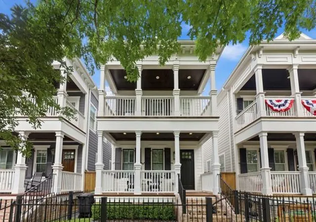 Photo 1 of Sale Pending at 725 Tulane St, Houston, TX 77007 | MLS# 24222210 | Listing updated on 2026-07-09