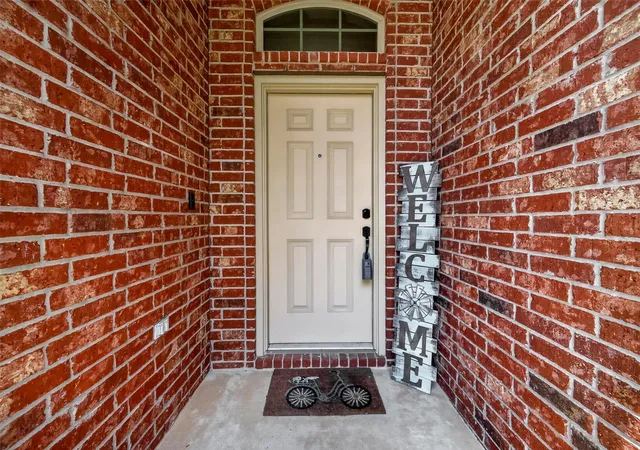 4th image of 106 Bogey Cir, La Porte, TX 77571 | MLS# 30347470