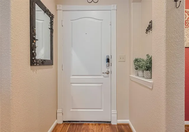 4th image of 1711 Old Spanish Trl #214, Houston, TX 77054 | MLS# 82981796